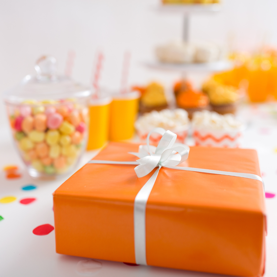 Birthday gift wrap (design may vary)