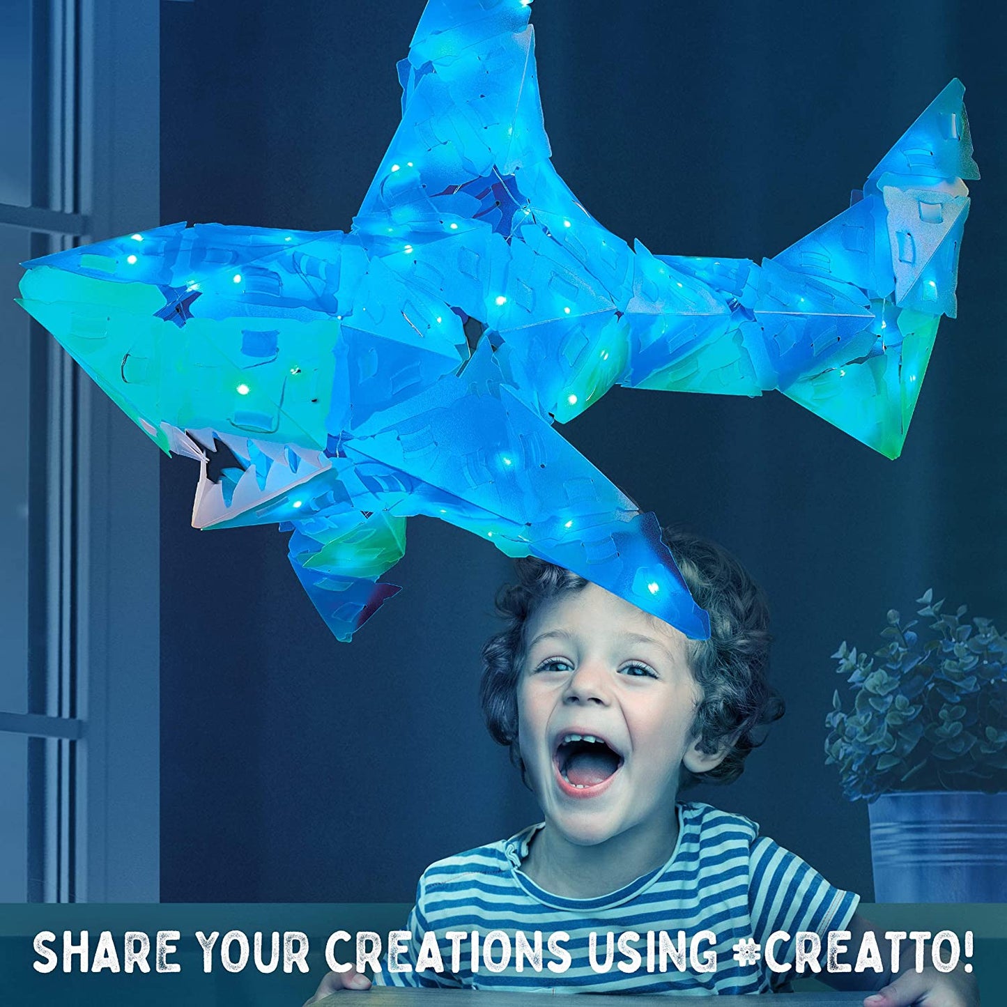 Creatto Ocean Shark Light Model Kit