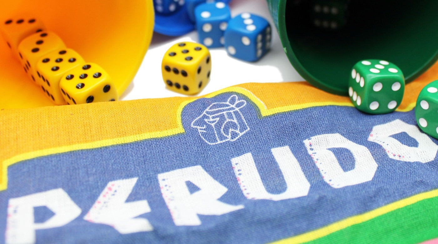 close up perudo dice game